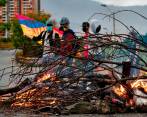 Según Mindefensa, en Colombia persisten 1,744 bloqueos en las vías. FOTO: JAIME PÉREZ.