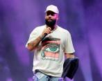 Eladio Carrión hará tres fechas de su gira Sauce Tour en Colombia. Foto Getty.