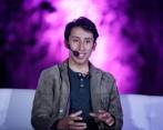 El mural de Egan Bernal es homenaje de la comunidad al deportista por ser campeón del Tour de Francia en 2019. FOTO COLPRENSA.