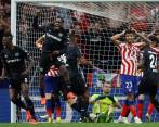 Atlético de Madrid y Leverkusen, tras igualar este miércoles, lucharán ahora por cupo a la Europa League. FOTO EFE