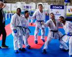 El equipo colombiano de karate, integrado por Diego Lenis, Guillermo Ramírez, Camilo Fernández, Juan Landazuri y Rubén Henao, se consagró como campeón en Bolivarianos. FOTO Cortesía COC