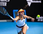 La colombiana Camila Osorio perdió en el debut del cuadro de dobles femenino y ahora se alista para el duelo junto a Juan Sebastián Cabal en mixtos del Abierto de Australia. FOTO EFE