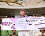 Entre el público hubo insultos de lado y lado, como quedó registrado en videos. Pusieron pancartas en contra del alcalde Daniel Quintero. FOTO Cortesía