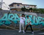 Kaztro y Gambeta son las voces principales del principal grupo colombiano de hip hop. Sus letras se alimentan de las experiencias urbanas y las vidas de los barrios de Medellín. Foto: EL COLOMBIANO. 