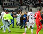 Actos violentos en los estadios tienen en jaque al fútbol colombiano