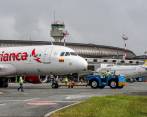 La aeronáutica Civil aprobó la integración entre Viva y Avianca, pero la condicionará a la asignación de horarios en el despeje y aterrizaje de las aeronaves. FOTO: Juan Antonio Sánchez