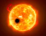 Representación artística de un exoplaneta en tránsito con una cola de helio en fuga. Foto: Europapress / M. Kornmesserr