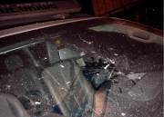 En esta patrulla se movilizaban los militares, cuando detonó el artefacto explosivo, en Valdivia. FOTO: CORTESÍA.