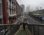 Millones de personas experimentan algún tipo de confinamiento en China. Si hay un solo contagio de covid en un conjunto residencial, todos son obligados a guardar una cuarentena de 5 días. FOTO getty