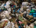 Como alcalde de Bogotá, Gustavo Petro incluyó a 14 mil recicladores en el sistema de aseo de la ciudad, pero los líos durante su implementación le valieron investigaciones, sanciones y multas. FOTO Jaime Pérez