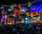 Envigado le madrugó a diciembre: este viernes prendió su alumbrado navideño