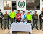 Los capturados, quienes pertenecerían a una estructura delincuencial, deberán responder por el delito de homicidio. FOTO: CORTESÍA POLICÍA ANTIOQUIA