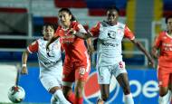 Catalina Usme (10), figura del América de Cali. La acción corresponde a uno de los partidos de la final de la Liga colombiana del año pasado ante las santafereñas. FOTO cortesía Dimayor