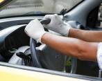 La policía señaló que ya tiene identificadas las placas del taxi. Imagen de referencia. FOTO MANUEL SALDARRIAGA 
