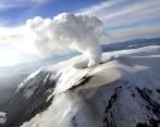 El mensaje de las autoridades es tomar todas las medidas de prevención y reducción del riesgo, mientras el volcán continúa en nivel de actividad Naranja. Foto: Colprensa.