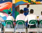Los recursos para la cobertura educativa se entregan a instituciones privadas para apoyar la labor de estudiantes que no pueden estar en las públicas. FOTO: ARCHIVO