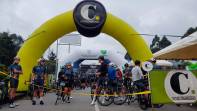 Desde antes de las 6:00 de la mañana de este domingo comenzaron a llegar los pedalistas que se inscribieron al evento, tras dos años sin realizarse por causa de la pandemia. FOTO Claudia Arango