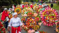 El desfile inició una hora y medía después de la hora que se tenía programada. Foto: CAMILO SUÁREZ ECHEVERRY.