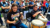 El parque mostró una cara distinta a la habitual y fueron muchos los visitantes que llegaron atraídos por el recital Foto: MANUEL SALDARRIAGA QUINTERO.