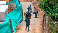 Los daños en la vía que conecta varios municipios de la región, ha generado afectaciones a nivel económico y social, pues hay comerciantes trabajando a pérdida. Foto: Esneyder Gutiérrez 