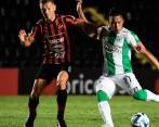Las sanciones fueron por lo ocurrido en el primer partido del verde en la fase de grupos de la Libertadores. FOTO AFP