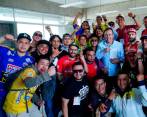 Los líderes de las barras que hacen parte de la entidad se han reunido con representantes del gobierno como el ministro del Interior, Alfonso Prada. FOTO: TOMADA DEL TWITTER DE @BarrasPor