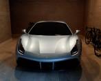 Entre los carros incautados hay un Ferrari gris 488 Spider modelo 2019, avaluado en cerca de 1.300 millones de pesos. FOTOS COLPRENSA