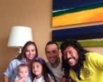 David Ospina y René Higuita han compartido diferentes espacios y así lo han destacado ambos en sus redes. FOTO: TOMADA DE TWITTER @higuitarene