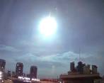 El destello en el cielo de Kiev provocó la activación de la alarma antiaérea. FOTO: CAPTURA DE VIDEO @UKR_token