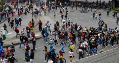 La concentración comenzó desde la tarde y sobre las nueve de la noche se presentaron los desordenes. Foto: Manuel Saldarriaga Quintero