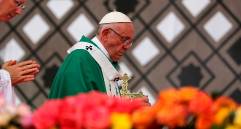 Francisco mencionó que, al ser portadores de gratitud, el mundo se vuelve mejor. FOTO: COLPRENSA.