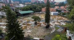 Para agilizar obras en la Normal, se trabaja en todos los frentes al tiempo y se aumentó el número de obreros. FOTOS manuel saldarriaga, jaime pérez y cortesía