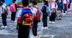 El 20% de los niños entre 3 y 11 años en Antioquia ya tiene al menos una dosis. Aunque se busca es ampliar esa cifra con jornadas especiales, la autonomía y el autocuidado priman. FOTO jaime pérez