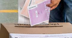 La propuesta que busca que los colombianos tengan que votar, así no quieran, en los próximos 12 años tendrá que ser aprobada por el Congreso de la República. FOTO Juan Antonio Sánchez