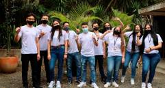 Los estudiantes de secundaria en Medellín dan sus primeros pasos en ciencia y tecnología con el modelo Ser + Stem, que los adentra en el mundo computacional de forma temprana. FOTO cortesía