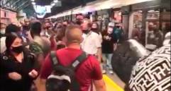 El incidente se presentó en una de las plataformas de la estación Ayurá del metro. FOTO Captura video