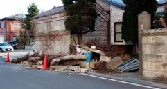 El terremoto desató una alerta de tsunami en el noreste que trajo a la memoria los recuerdos del desastre de 2011. FOTO EFE