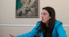 La exministra de las TIC, Karen Abudinen, aseguró que estará en noviembre en Colombia. FOTO COLPRENSA