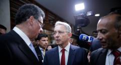 La Fiscalía tiene como plazo hasta el 6 de marzo para decidir si continúa con el rumbo del proceso contra Álvaro Uribe o si lo archiva. FOTO Esteban Vanegas