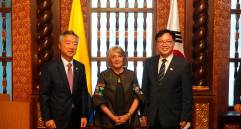 La misión coreana estará durante dos días conociendo los avances de la reforma rural integral, puntualmente en los componentes de formalización, acceso a tierras y catastro. Foto: Cortesía