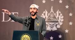 El presidente Nayib Bukele logró la mayoría en el Congreso, lo que le permite una mayor ejecución en su plan de Gobierno. FOTO AFP