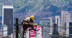 Pese lo dicho por el alcalde de Medellín, Daniel Quintero, entre los técnicos de EPM hay preocupación por las funciones que asumió el presidente este mes en materia de servicios públicos. FOTO Julio César Herrera