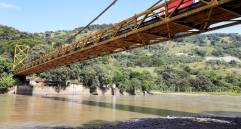 La desaparición del joven se produjo el pasado lunes en un sector conocido como La Marvalle, mientras nadaba en las aguas del río Cauca. FOTO JAIME PÉREZ MUNÉVAR