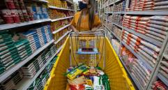 Desde el Gobierno Nacional se ha dicho que, en el nuevo proyecto de reforma tributaria que se presente, no se incluirá el IVA para bienes y servicios. FOTO Edwin Bustamante