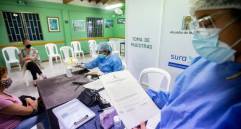 Imagen de referencia. Recuerde las medidas de protección ante el coronavirus: distanciamiento físico, lavado de manos y uso del tapabocas. FOTO JORGE VANEGAS