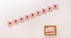 La Cascada (2020) de Simón Ramírez y Sin título (2011) de Beatriz Olano hacen parte de la exposición que actualmente está abierta la galería Proxyco en Nueva York. Foto: cortesía Javier Morales