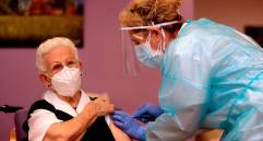 Araceli Rosario Hidalgo dijo que la vacuna “no hace nada”. FOTO AFP