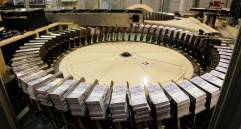 La ganancia entre mayo y junio de este año fue de $1 billón para el sector bancario. FOTO Colprensa