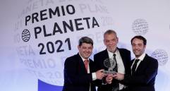 Carmen Mola ganó el Premio Planeta. Ella es en realidad tres escritores. FOTO EFE.