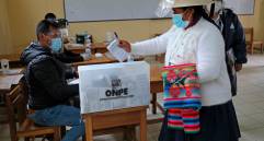 Más de 25 millones de peruanos fueron llamados a votar en estos comicios presidenciales. FOTO EFE
